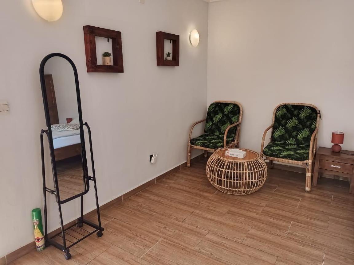 L'Oasis Guesthouse Cotonou Dış mekan fotoğraf
