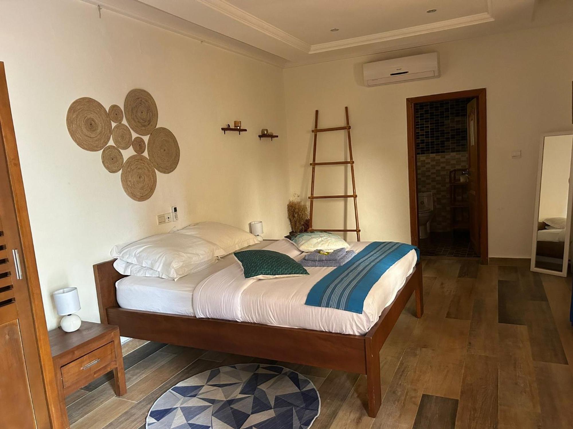 L'Oasis Guesthouse Cotonou Dış mekan fotoğraf