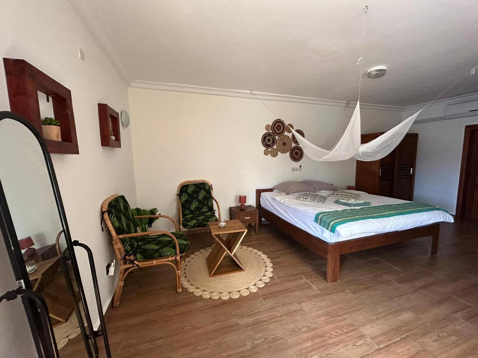 L'Oasis Guesthouse Cotonou Dış mekan fotoğraf